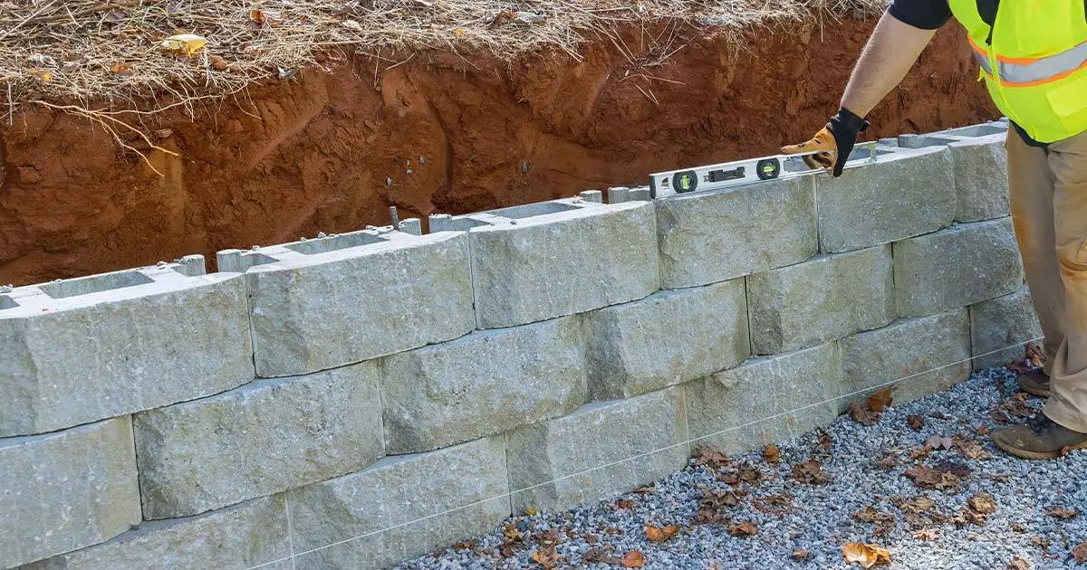 Stone retaining wall